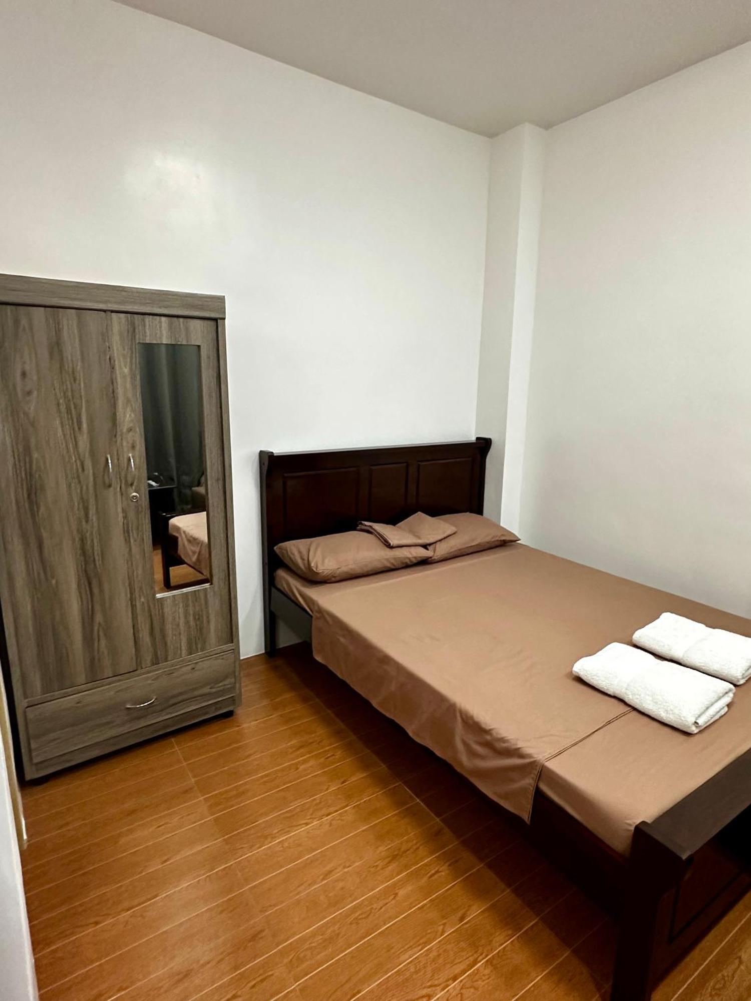Rjc Building Apartment Olongapo Bagian luar foto