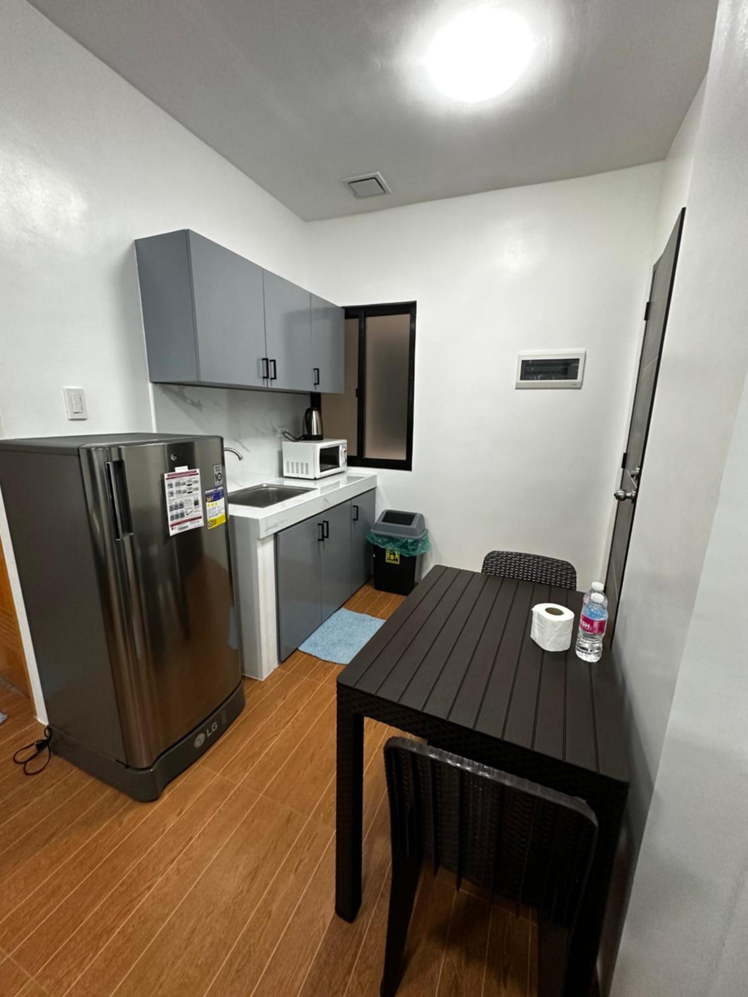 Rjc Building Apartment Olongapo Bagian luar foto
